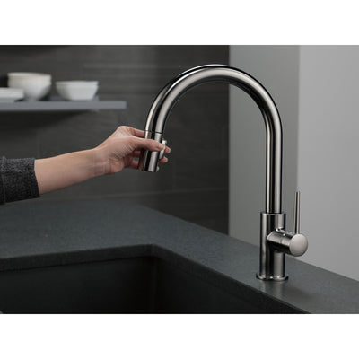 Delta Trinsic Black Stainless Steel Finish Single Handle Pull-Down Kitchen Limited Swivel D9159KSLSDST