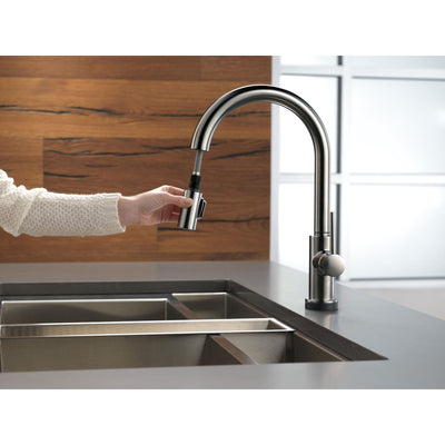 Delta Trinsic Black Stainless Steel Finish Single Handle Pull-Down Kitchen Faucet with Touch2O D9159TKSDST