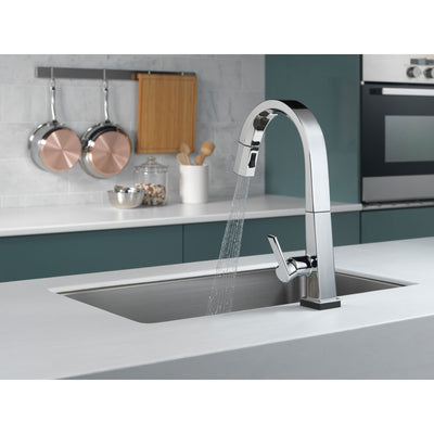 Delta Pivotal Chrome Finish Single Handle Pull Down Kitchen Faucet with Touch2O Technology D9193TDST