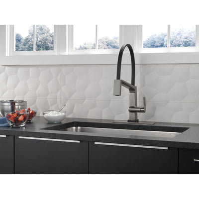 Delta Pivotal Black Stainless Steel Finish Single Handle Exposed Hose Kitchen Faucet with Touch2O Technology D9693TKSDST