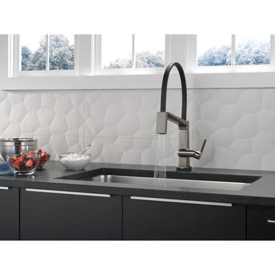 Delta Pivotal Black Stainless Steel Finish Single Handle Exposed Hose Kitchen Faucet with Touch2O Technology D9693TKSDST