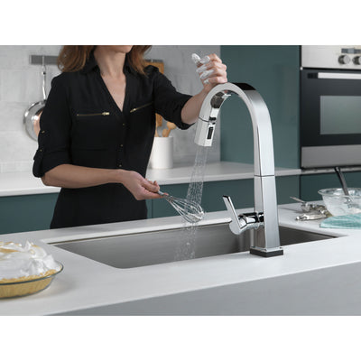 Delta Pivotal Chrome Finish Single Handle Pull Down Kitchen Faucet with Touch2O Technology D9193TDST
