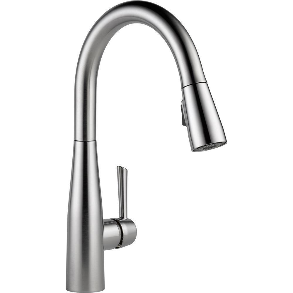 Delta Essa Single-Handle Pull-Down Sprayer Kitchen Faucet in Arctic Stainless with MagnaTite Docking 718186