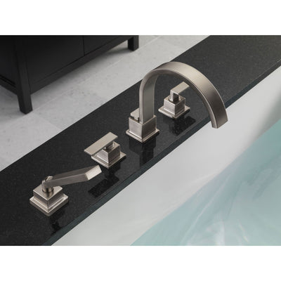 Delta Vero Stainless Steel Finish Roman Tub Faucet Trim with Handshower 521912